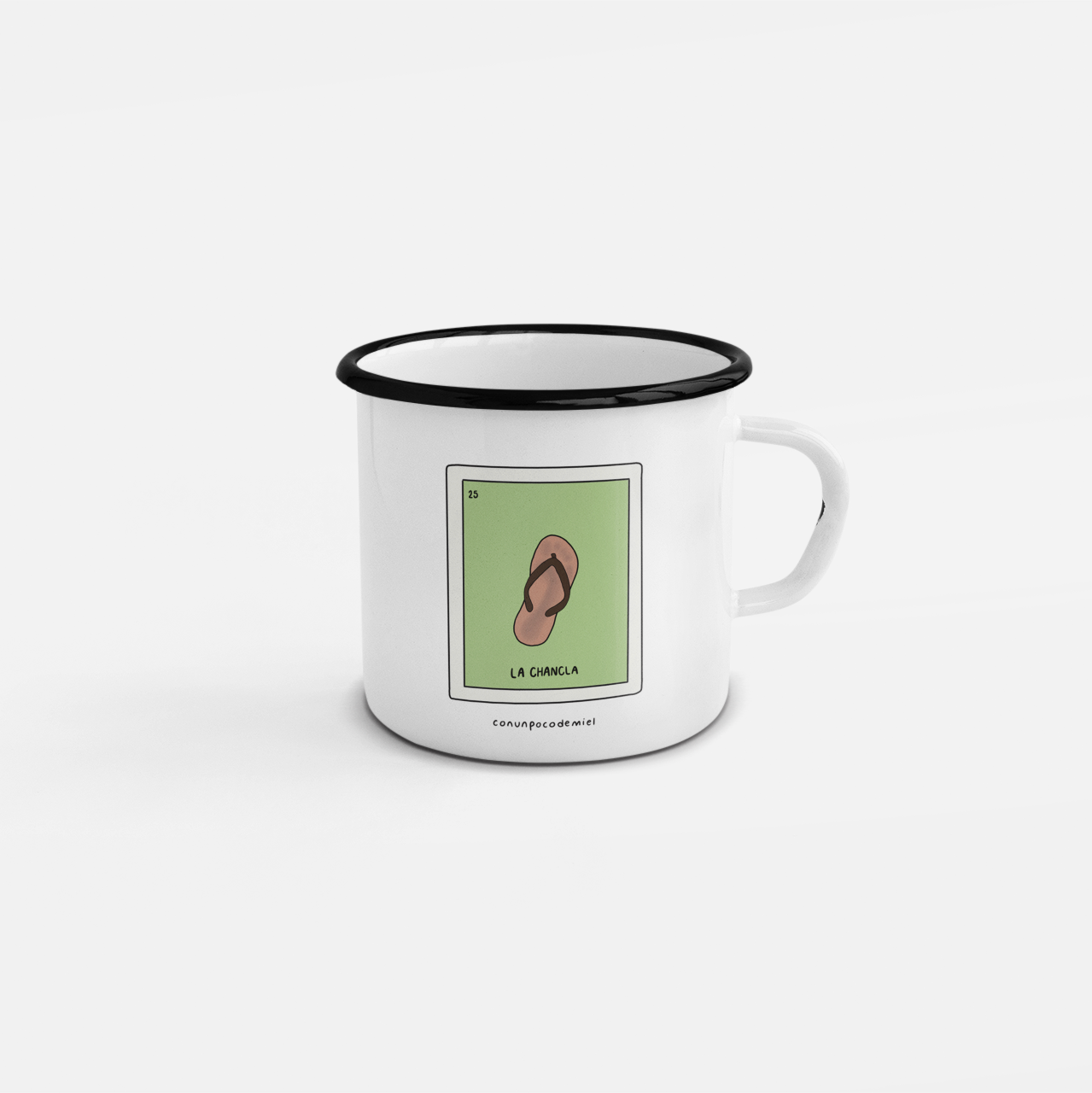 Taza de peltre de la Lotería Mexicana con dibujo de La Chancla