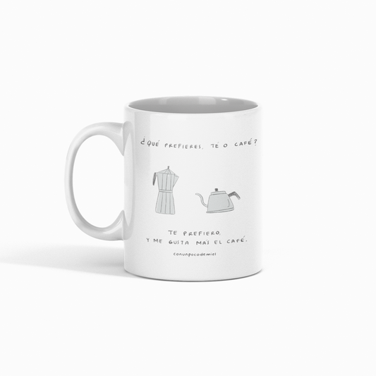 Taza de porcelana con dibujo de ¿Qué prefieres, té o café?